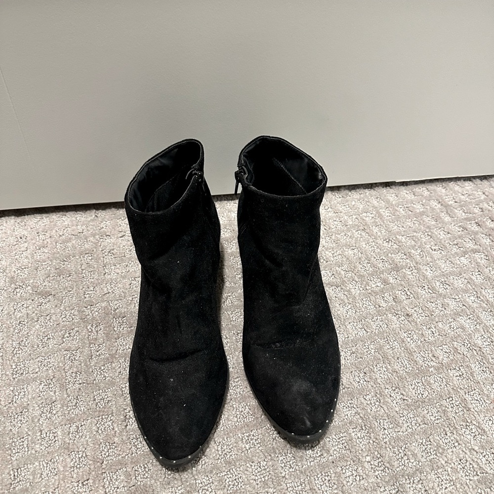 Women’s black booties, size 9 (40), block heel